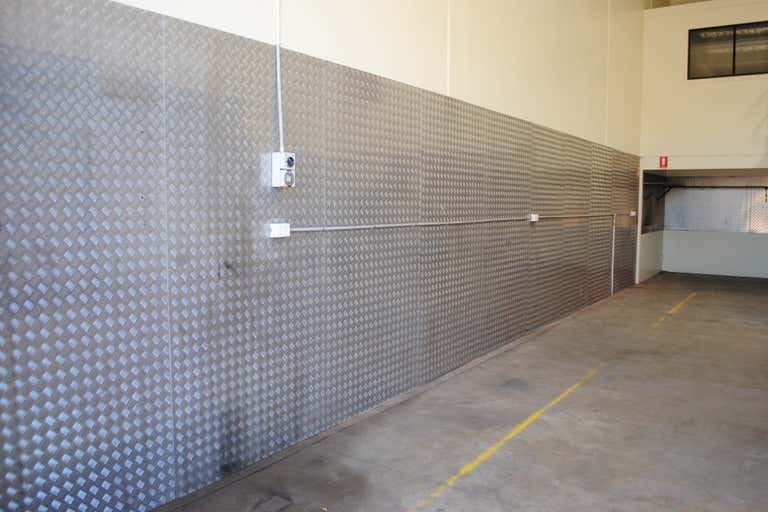 Unit 12, 11-15 Gardner Court Wilsonton QLD 4350 - Image 2