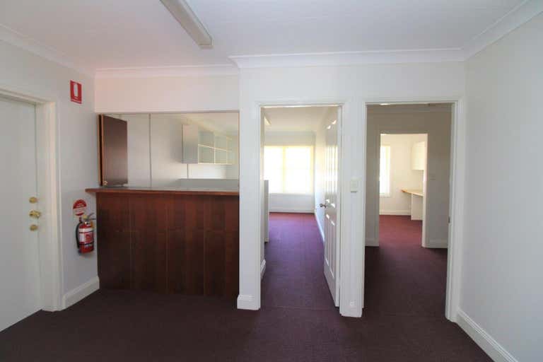 11/25 Isabel Street (120 Russell Street) Toowoomba City QLD 4350 - Image 2
