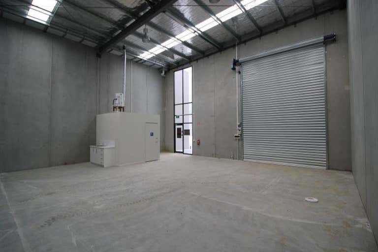 Warehouse 5, 23-25 Sharnet Circuit Pakenham VIC 3810 - Image 4