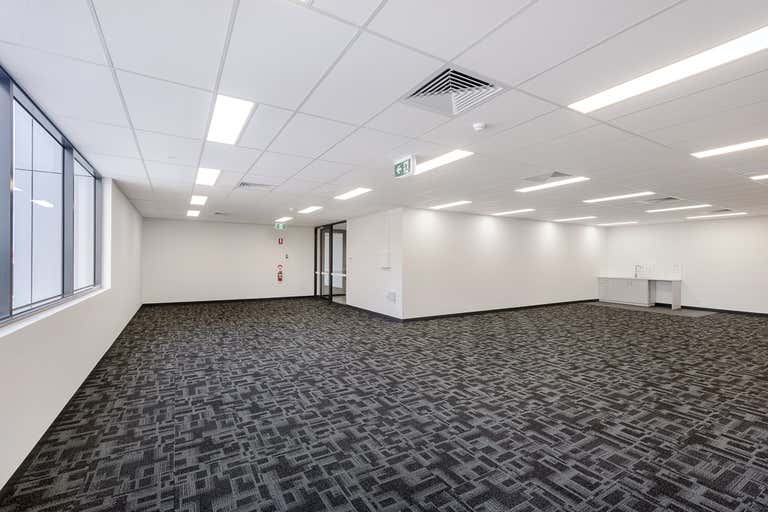 1-05/1060 Thompsons Road Cranbourne West VIC 3977 - Image 2