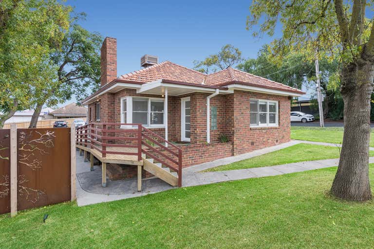 Refreshed & Centrally Located, 12 Forest Road Lara VIC 3212 - Image 1
