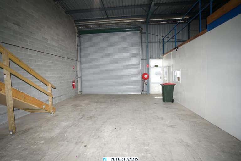 Unit 18, 4 Abbott Road Seven Hills NSW 2147 - Image 2