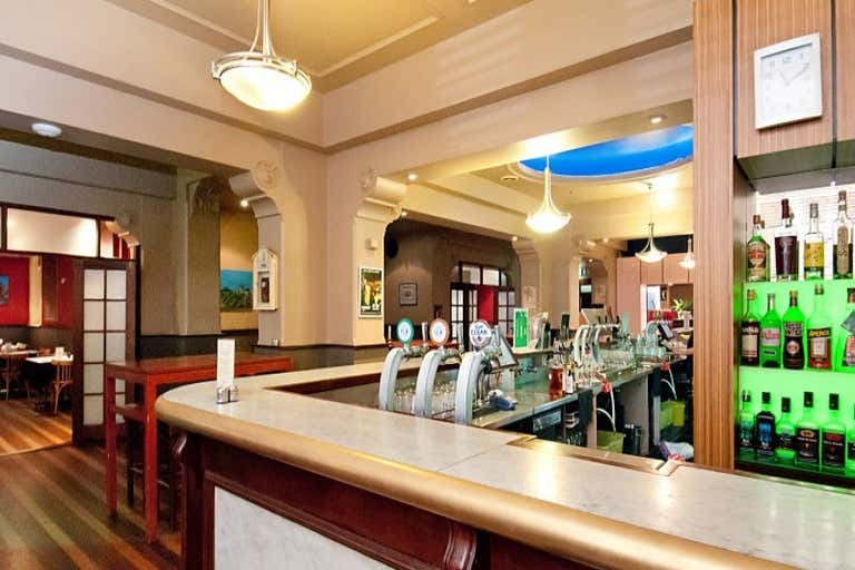 Bull & Bear Bar and Restaurant, 89 King William Street Adelaide SA 5000 - Image 3