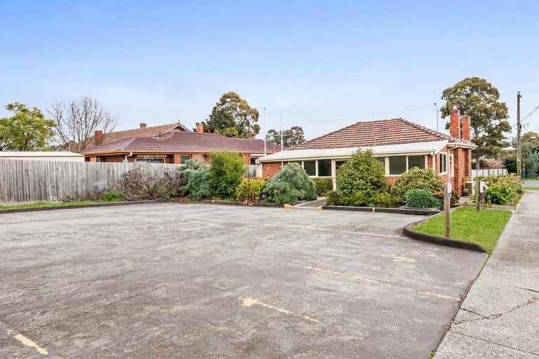 303 Springvale Road Forest Hill VIC 3131 - Image 2