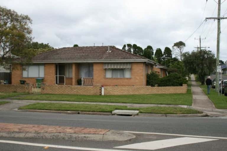 301-303 Main Street Mornington VIC 3931 - Image 2