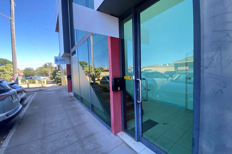 9/19 Synnot Street Werribee VIC 3030 - Image 3