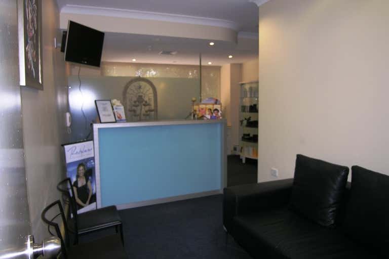 Suite 6, 2 Redleaf Avenue Wahroonga NSW 2076 - Image 1