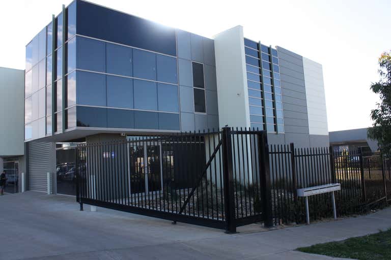 1/4 Frederick Street Sunbury VIC 3429 - Image 1