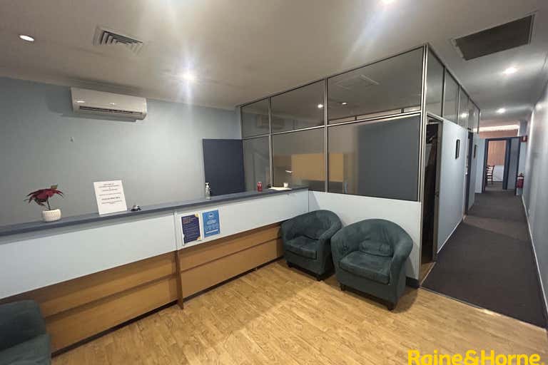 Suite 4, 100 Queen Street Campbelltown NSW 2560 - Image 3