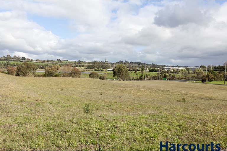 14 Neilson Court Warragul VIC 3820 - Image 2