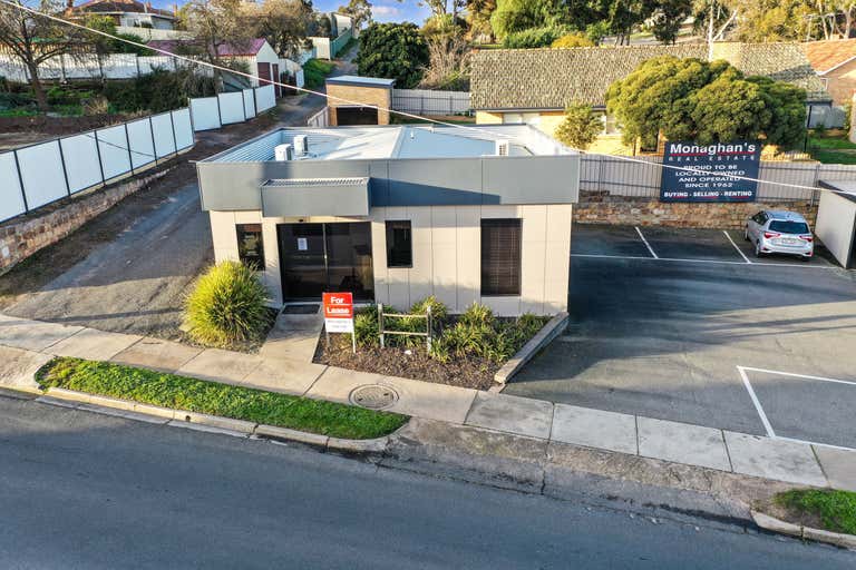 9 Layzell St Stawell VIC 3380 - Image 3