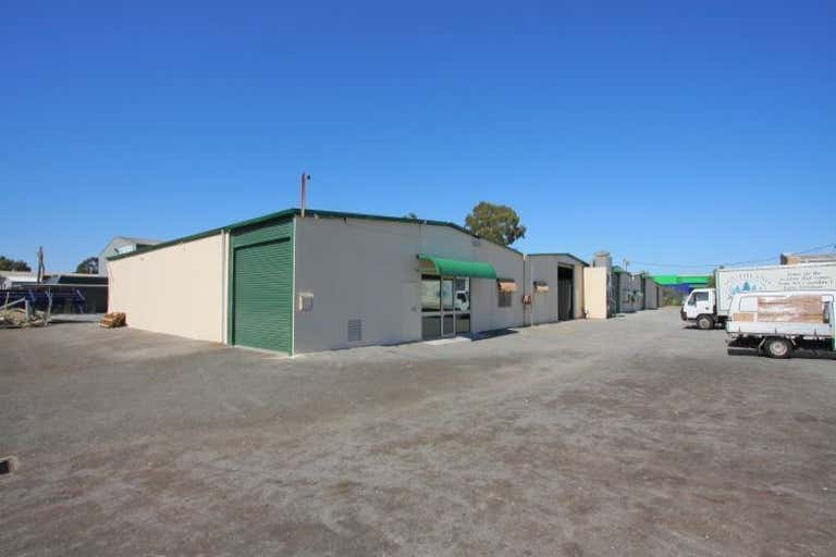 2/1 Pratt Street Maddington WA 6109 - Image 3