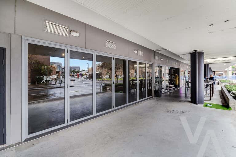 4/335 Wharf Road Newcastle NSW 2300 - Image 1