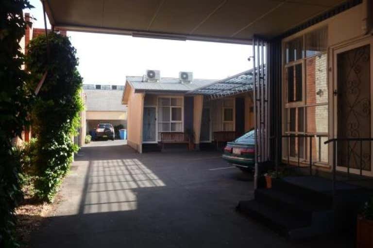 Clifton Motel, 424 Smollett Street Albury NSW 2640 - Image 2