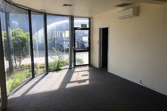 8/9 Lindaway Place Tullamarine VIC 3043 - Image 3