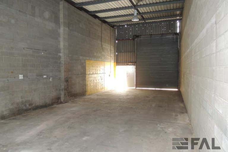 Unit  4, 48 Bullockhead Street Sumner QLD 4074 - Image 2