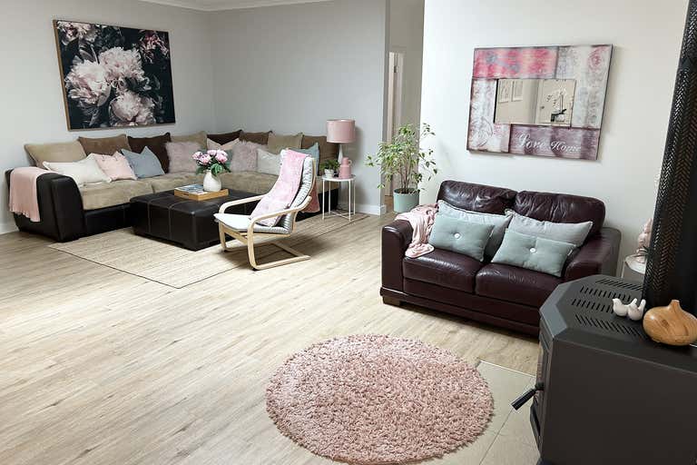 Talbingo, NSW 2720 Hotel, Motel & Leisure Property For Sale