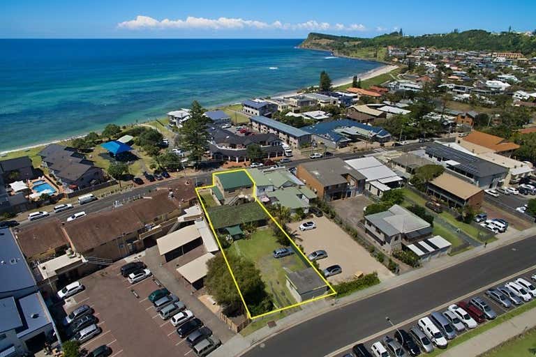 74 Ballina Street Lennox Head NSW 2478 - Image 1