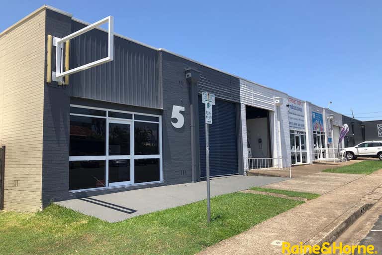 (L) Shop 5, 141 Gordon Street (Frontage to Gore street ) Port Macquarie NSW 2444 - Image 2