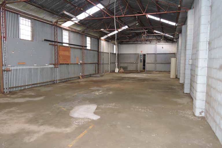 26 Adelaide Road, Murray Bridge, SA 5253 Industrial & Warehouse