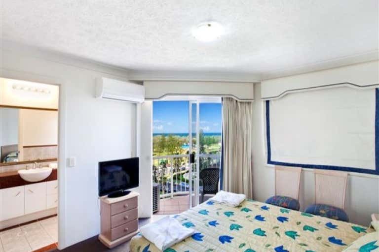 Ritz on Regent, 8 Philip Avenue (Ritz on the Beach) Broadbeach QLD 4218 - Image 4