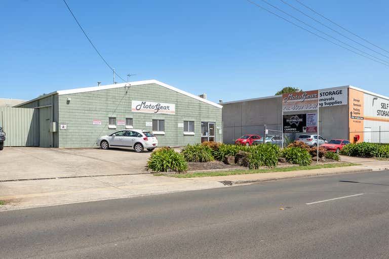 19 Pechey Street South Toowoomba QLD 4350 - Image 1