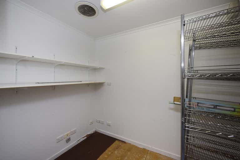 1B/19  Project Avenue Noosaville QLD 4566 - Image 3