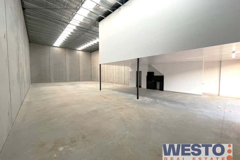 157/150 Palmers Road Truganina VIC 3029 - Image 3