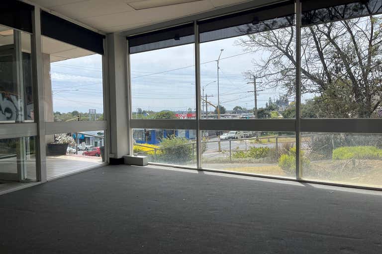 2/84 Boronia Road Boronia VIC 3155 - Image 3