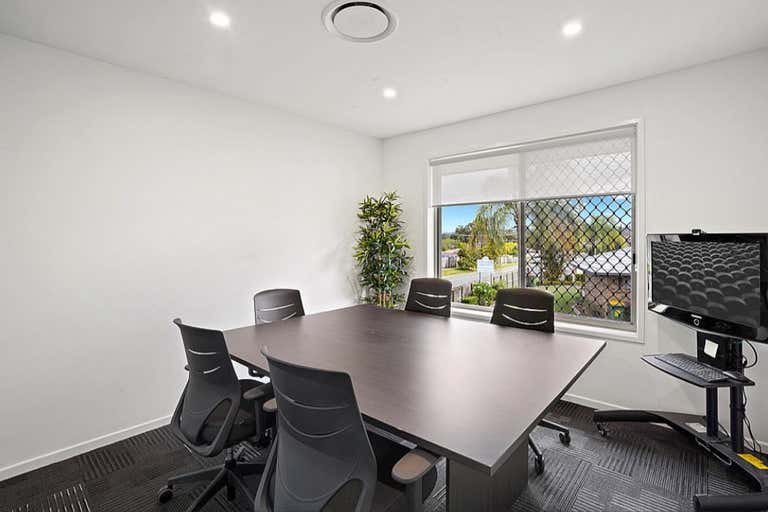 12 Bourton Road Merrimac QLD 4226 - Image 2