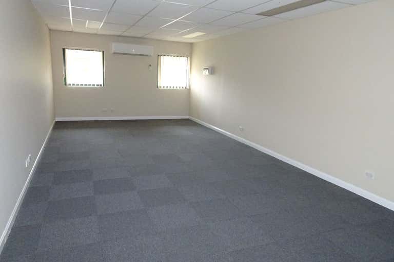 Suite 20a, 100 Old Pacific Highway Oxenford QLD 4210 - Image 1