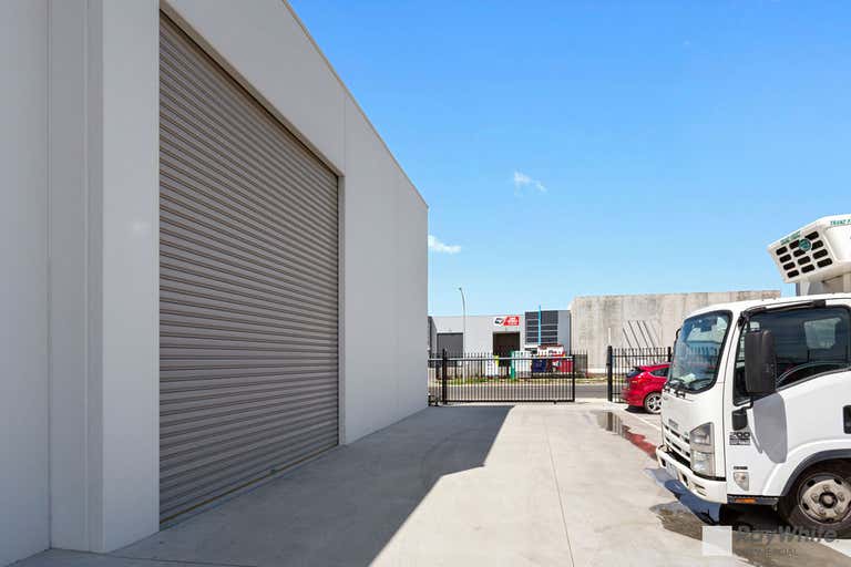 1/21-23 Futures Road Cranbourne West VIC 3977 - Image 4