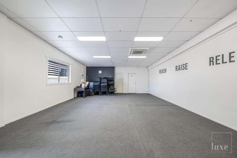 2/96 Burnett Street Buderim QLD 4556 - Image 4