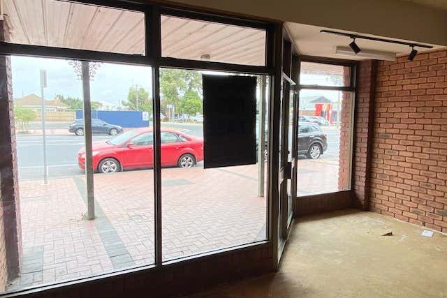 2/32 Synnot Street Werribee VIC 3030 - Image 2