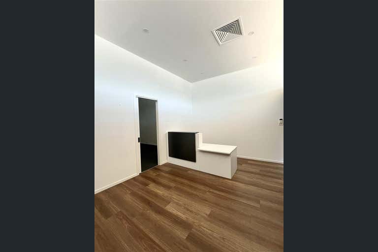 Bentons Square, Pad 4, 210 Dunns Rd Mornington VIC 3931 - Image 3