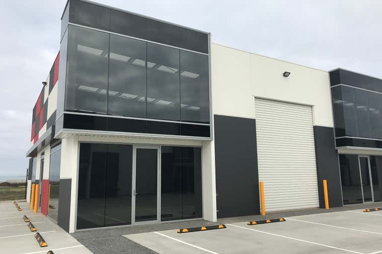 2/4 Integration Court Truganina VIC 3029 - Image 3