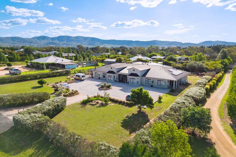 Mudgee Guesthouse, 51 Henry Lawson Dive Bombira NSW 2850 - Image 1