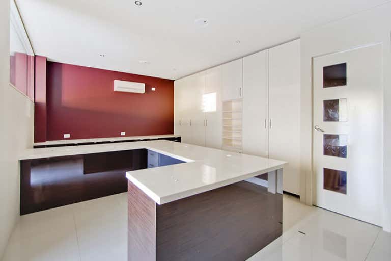 3 Stevenson Court Burleigh Heads QLD 4220 - Image 4