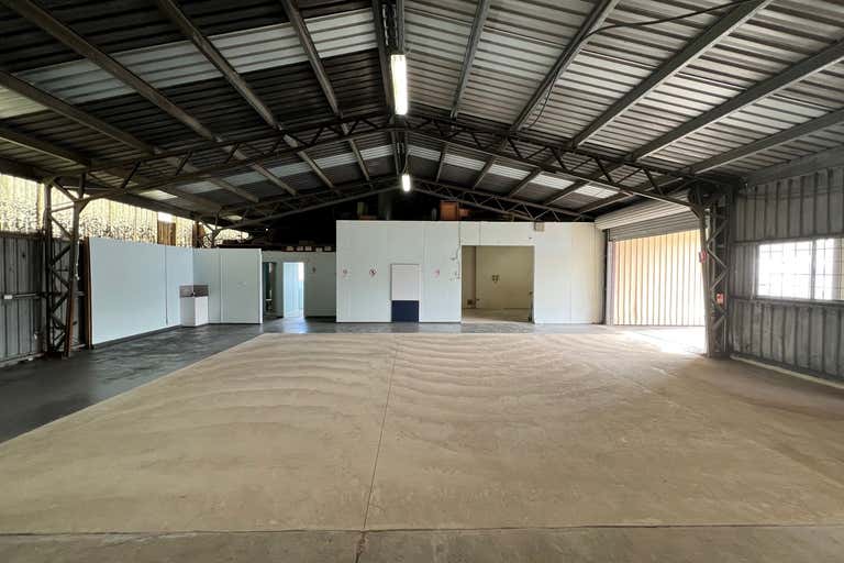 2 & 3/124 Princes Highway South Nowra NSW 2541 - Image 3