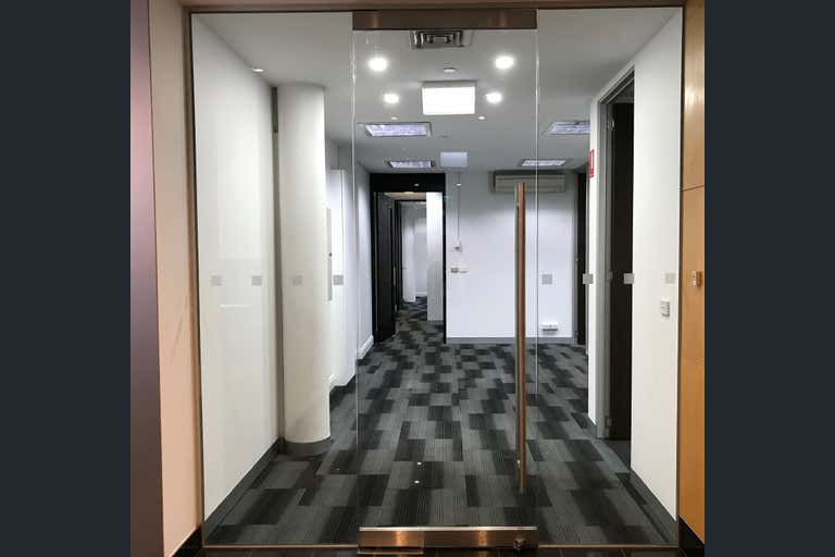 Suite 2, Mezzanine Level 550 Lonsdale Melbourne VIC 3000 - Image 3