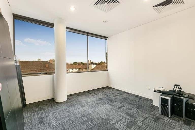 33 / 456 St Kilda Road Melbourne VIC 3004 - Image 2