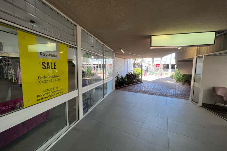 9/9 Ocean Street Maroochydore QLD 4558 - Image 1