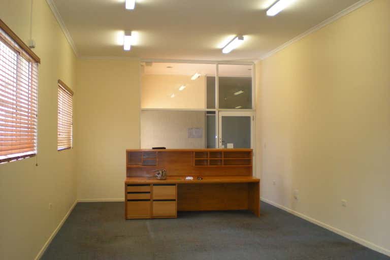 Suite 10, 165 Bloomfield Street Cleveland QLD 4163 - Image 1