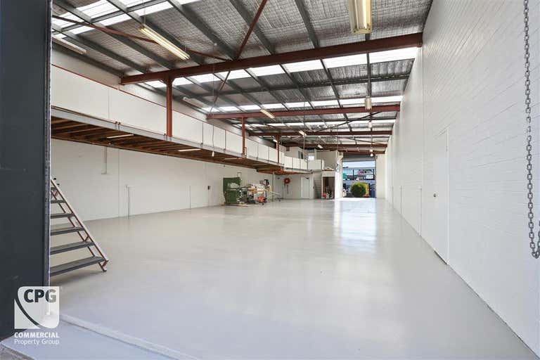 12 Monro Avenue Kirrawee NSW 2232 - Image 4