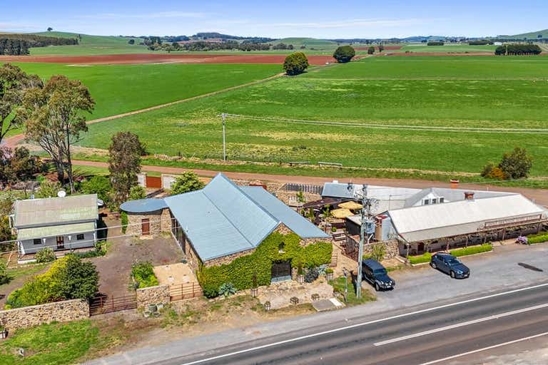 3454-midland-highway-swiss-mountain-hotel-blampied-vic-3364-hotel