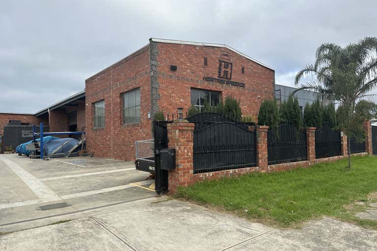 1/49 Macaulay Street Williamstown VIC 3016 - Image 2