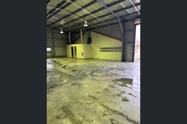 7 Palings Court Nerang QLD 4211 - Image 2