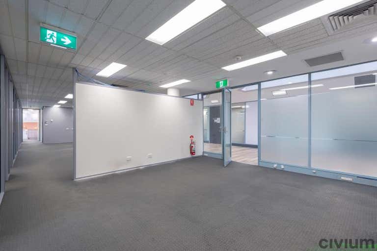32 Thesiger Court Deakin ACT 2600 - Image 4