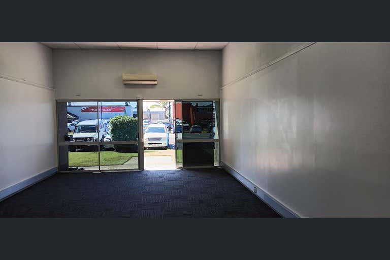 5/131 Scott Street Bungalow QLD 4870 - Image 3