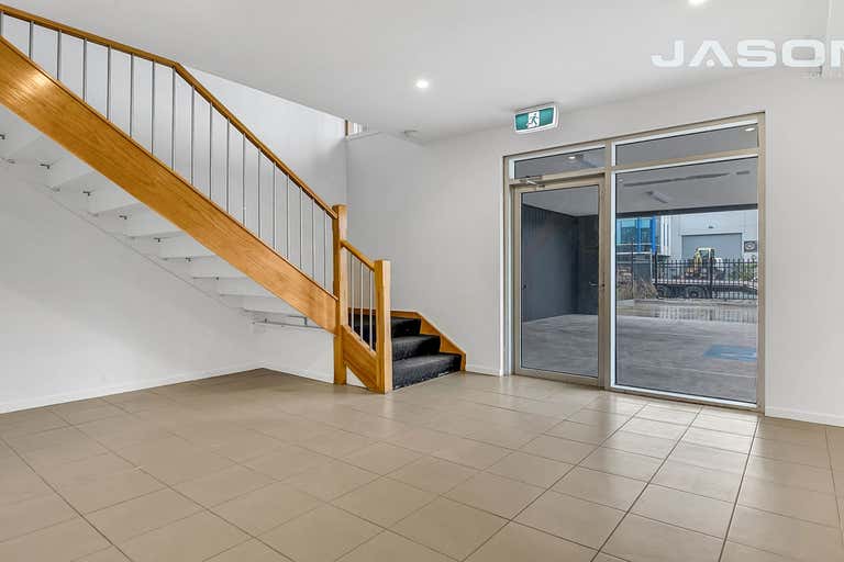 1/19 Yellowbox Drive Craigieburn VIC 3064 - Image 4